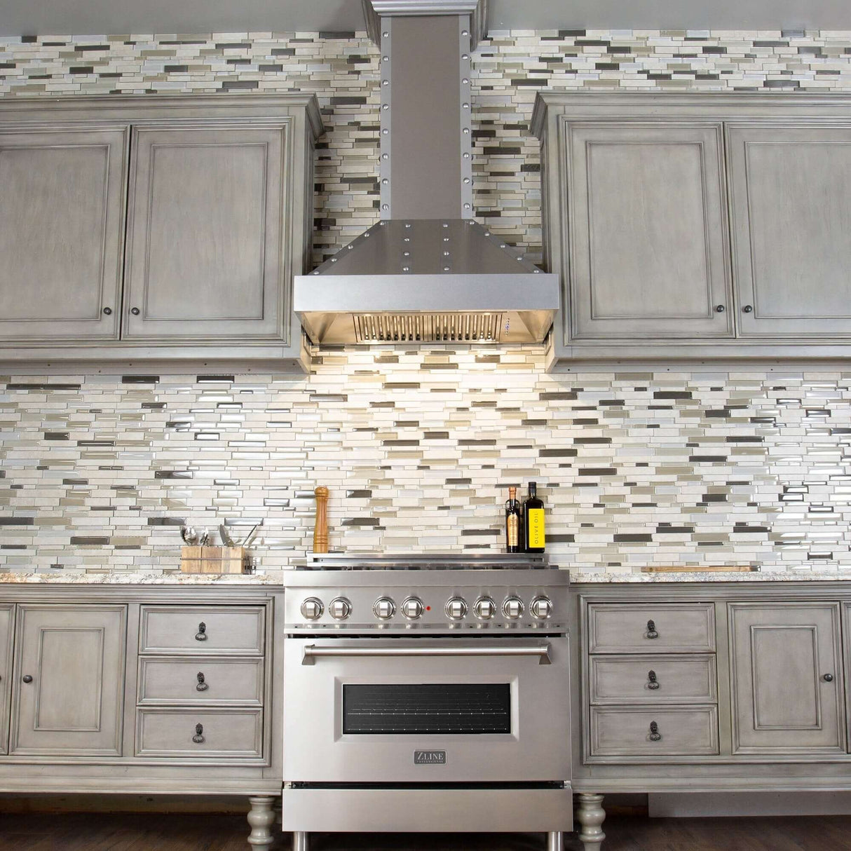 ZLINE Designer Series Ducted Wall Mount Range Hood in Fingerprint Resistant Stainless Steel (655-4SSSS)